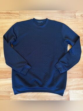 Louis Vuitton Black Monogram Embossed Crewneck Sweater size L